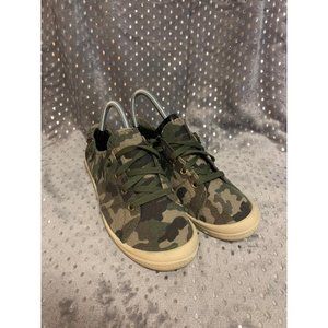 Time & Tru Memory Foam Sneakers womens size 8 camo pattern